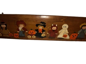 Targa da appendere vintage dipinta a mano da Bauman Halloween dolcetto o scherzetto legno 22" - Foto 1 di 11