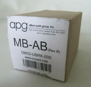 (NEW) Cognex APG Universal Mount Bracket DM50-UBRK-000 - Picture 1 of 4