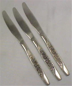 3 Nasco Rosevine-Caress Knives Stainless Steel Roses Korea Flatware Vintage - Picture 1 of 3