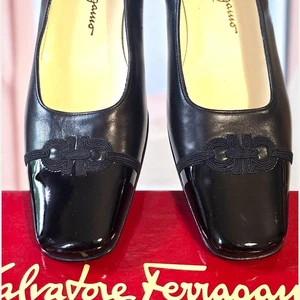 Vintage Salvatore Ferragamo Margaret Pumps 10 AAA Schwarz Nappa & Lack... - Bild 1 von 15