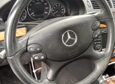 Bolsa de aire para rueda del conductor Mercedes-Benz Clase E 2009 OEM Foto 1 de 3