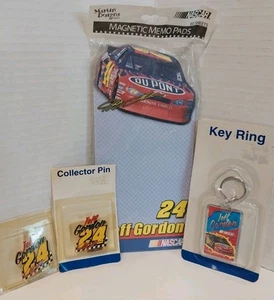 Vintage NASCAR Jeff Gordon Lot: 2 Pins, Keychain & Magnetic Memo Pad NOS - Picture 1 of 9