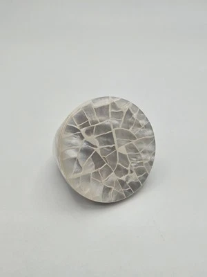 Vintage Mother Of Pearl Inlay Chunky Ring Size 8 - Image 1 of 4