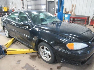 Tail Light Bumper Mounted Fits 99-05 GRAND AM 296112 - Image 1 of 4