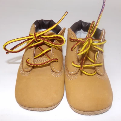 Botas Timberland-Botines al tobillo para cuna infantil-Cuero nobuck de trigo-Estados Unidos Talla 2 Usado en Excelente Condición Foto 1 de 4