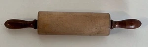 1 x altes kleines Nudelholz Wellholz Puppe Kinder Vintage Retro 2326/23 - Picture 1 of 4