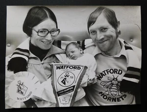Watford FC Fans, Wilson Family - Original 1979 Local Press Photo 11 x 8" - Picture 1 of 2