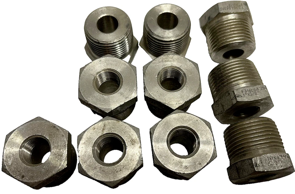 (Pack of 11) NPT F316L6439 Hex Bushing, 304 Stainless Steel 1" x 3/8" - Image 1 of 4
