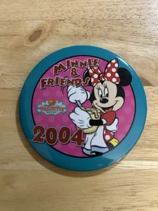 Disney Paradise Pier Hotel 2004 Button Minnie & Friends Badge Pin - Picture 1 of 2