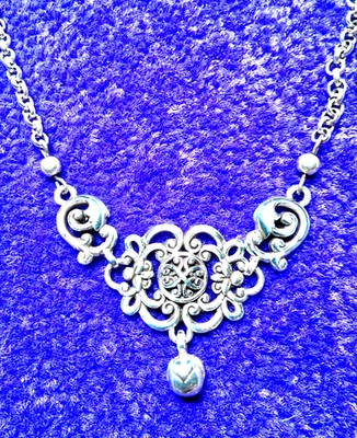 COLLAR ELEGANTE FLOR BRIGHTON ROSELIE + PLATA PERGAMINO EDUARDIANO EN MUY BUENA CONDICIÓN+✨DE COLECCIÓN Foto 1 de 4