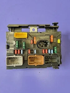 Citroen Peugeot 9661707880 BSM #1428 Fuse Box ECU - Picture 1 of 3