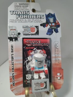 Figura Transformers 30 Aniversario con Pieza de Puzzle 3D y Base - Trinquete 3/30 Foto 1 de 4