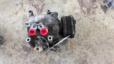 Compresor de aire acondicionado usado se adapta a: Chrysler Sebring Sdn 2001 2,7 grado A Foto 1 de 4