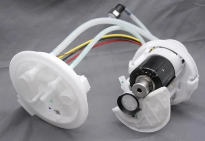 Bomba de combustible montada en tanque OEM Audi Q7 4M0-919-087-G Foto 1 de 4