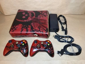 Microsoft Xbox 360 250gb Gears of War 3 Limited Edition Konsole mit 2 Controllern - Bild 1 von 17