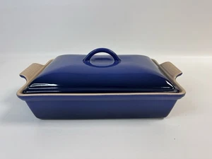 Le Creuset Heritage Steinzeug rechteckige Backform + Deckel 4 Quart Marseille blau - Bild 1 von 11