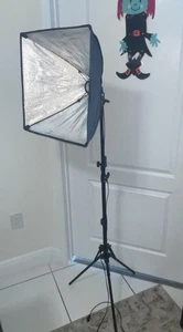 Softbox Lighting Kit, 16'' x 16'' Photography Studio Equipment USED - Picture 1 of 4
