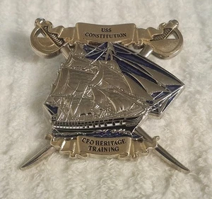 AUTHENTIC USS CONSTITUTION OLD IRONSIDES NUMBERED #1374 RARE CHALLENGE COIN - Picture 1 of 4