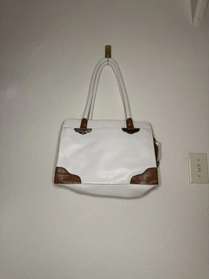 Bueno Off White/Marfil Doble Correa Trenzada Cartera Bolso de Hombro Bolsillos Divididos Foto 1 de 4