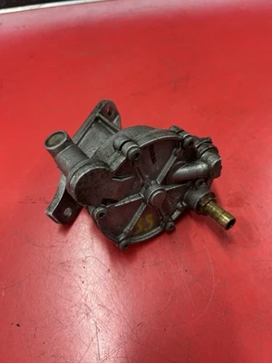 Bomba de vácuo de freio Volkswagen Transporter T4 075145100 VW - Imagem 1 de 4