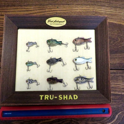 Vintage Fred Arbogast Tru-Shad Salesman Sample Cardboard Board of 9 Lures 12x10" - Image 1 of 4