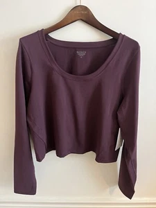 Athleta NWT $59 Women’s Cropped Yoga Top Long Sleeve Size 2X Scoop Neck Plum - Picture 1 of 5