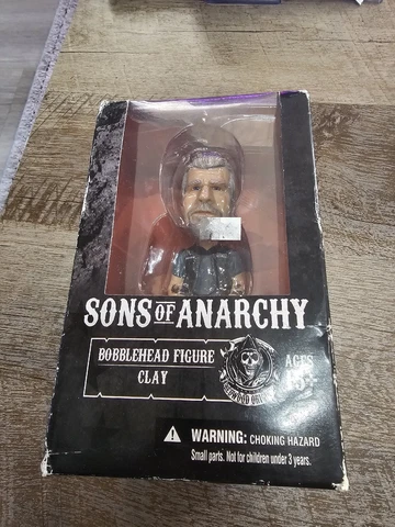 NEW Clay Morrow Sons of Anarchy 6"  Bobble Head Figure Mezco 2014 w/Shelfwear Cover