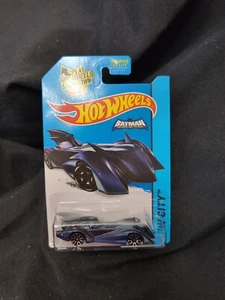 2015 Hot Wheels #63 HW City-Batman Brave and Bold BATMOBILE Blue w/Trap5 Spokes - Picture 1 of 3