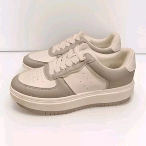 Madden Girl Womens Grey White Natalie Ledge Platform Sneaker Size 8 - Picture 1 of 9