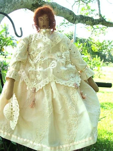 MUÑECA VICTORIANA ESCULTURA SUAVE FIRMADA POR ARTISTA DE ARTE FOLCLÓRICO - Imagen 1 de 2