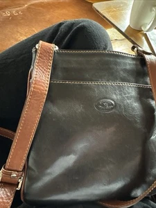 Cuoieria Fiorentina Women's Crossbody Bag black leather w/brown ADJUSTABL strap - Picture 1 of 9