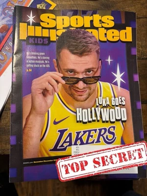 (22) Full SI Kids Nov/Dec 2025 - LaNorris Sellers, Maggie Graham, Kiki Iriafen - Image 1 of 3