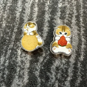 Cat Acrylic Pin Scottish Fold Lot Of 2 Brooch Cute Backpack Cat Lady Tan White - Picture 1 of 5