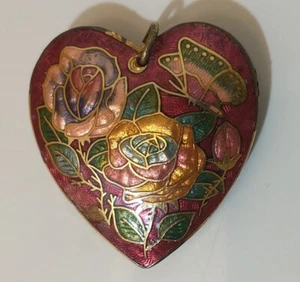Ciondolo Cloisonne Cuore Soffiato Rosa Disegno Floreale Smalto Due Lati 1,75" Puffy - Foto 1 di 6