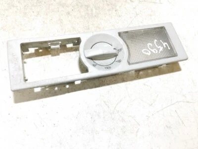 Luz interior delantera Audi A6 1998 usada, original #808179-82 Foto 1 de 4