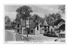 The Swan Inn, Newtown, Newury, Berkshire, RP Postcard.