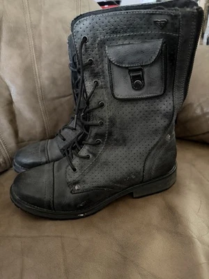 Botas Roxy Negras Talla 9.5 Cremallera Trasera Imitación Cuero Bolsillos En Los Laterales Foto 1 de 4