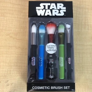 Star Wars Disney versiegelt Kosmetikpinsel 5er Set Vader Pinsel Lichtschwert beleuchtet - Bild 1 von 2