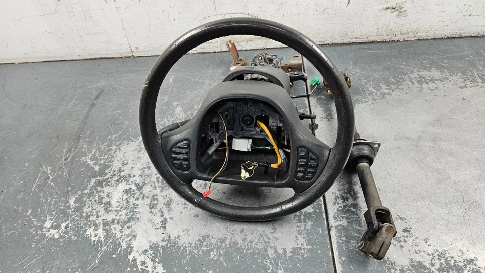2003 03 04 Mercury Marauder Steering Wheel / Column / Key - *  #6832 D6 - Image 1 of 4