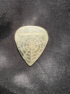 Solid brass etched guitar pic coin rock n roll spider web - Picture 1 of 1