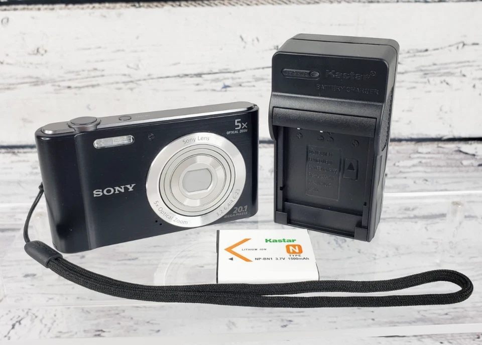 Sony Cyber-shot DSC-W800 Digital Camera Black w/Battery & Charger - TESTED - Image 1 of 4