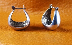 JEZLAINE Modernist Huggie Hoop Earrings Sterling Silver 7/8" Length - Picture 1 of 6