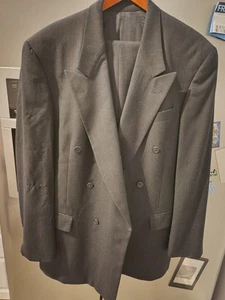 Men’s Hart Schaffner & Marx SUIT 48R 44W Black W/Crimson Pinstripe 37Wx 29.5Ins - Picture 1 of 8
