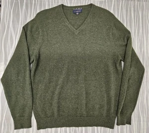 Men's Club Room 100% Fine Cashmere Green Sweater Long Sleeve Sz Medium V-Neck - Picture 1 of 5