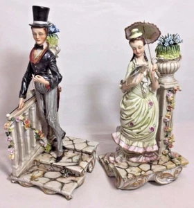Par de estatuillas de porcelana raras vintage firmadas ""Obras de arte"" Italia - Imagen 1 de 12