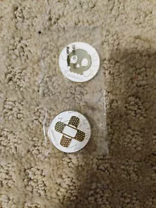 Pokémon TCG Metal Status Coin Poison Skull Gold White Metal 1-Coin Burn Markers - Picture 1 of 1