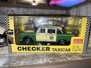Checker Taxi grün & weiß Druckguss Sun Star im Maßstab 1:18 - Bild 1 von 10