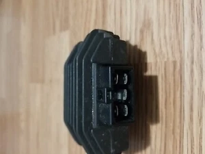 2001 yamaha yzf r1 Regulator Rectifier - Picture 1 of 10