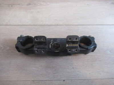 CR 125R HUSQVARNA 1984 CR 125R 1984 ABRAZADERA DE ÁRBOL SUPERIOR Foto 1 de 4