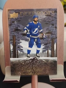2023-24 ponte superiore serie 2 radici profonde NIkita Kucherov #DR-7 - Foto 1 di 2